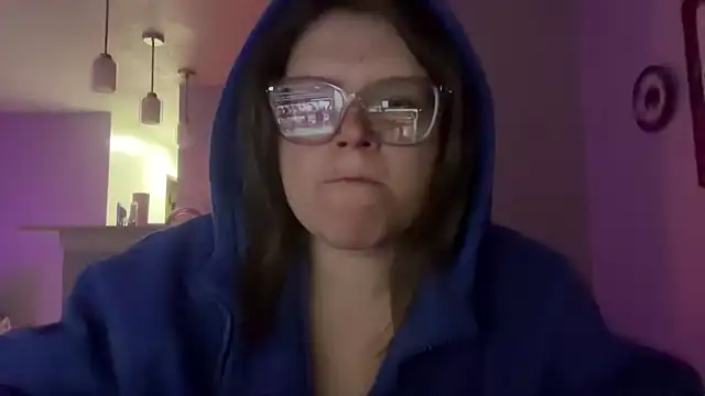 Snapshot of cozyqt94 chatting on May 2026 04:51:02 AM cozyqt94 online show from May 2026 04:51:02 AM