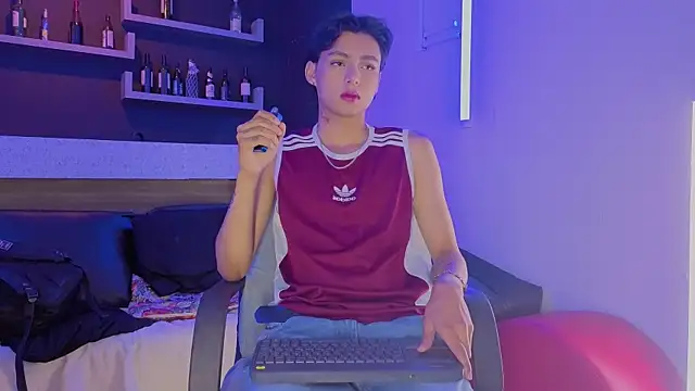Snapshot of tian_sex chatting on June 2026 08:02:01 PM tian sex online show from June 2026 08:02:01 PM