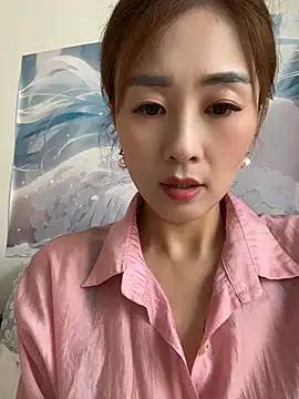 Snapshot of okgirl_23 chatting on August 2026 04:28:01 AM okgirl 23 online show from August 2026 04:28:01 AM