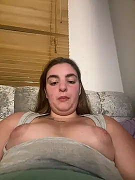 Snapshot of LexiXXoo chatting on June 2026 09:45:01 PM LexiXXoo online show from June 2026 09:45:01 PM