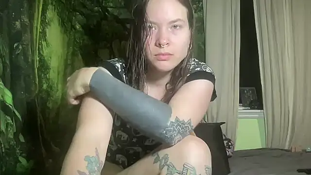 mo0ngoddess online show from February 2026 03:44:01 AM