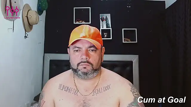 Snapshot of perverseveteranmanxxx chatting on February 2025 07:07:01 PM perverseveteranmanxxx online show from February 2025 07:07:01 PM