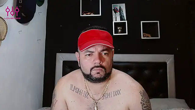 Snapshot of perverseveteranmanxxx chatting on February 2025 02:43:02 PM perverseveteranmanxxx online show from February 2025 02:43:02 PM