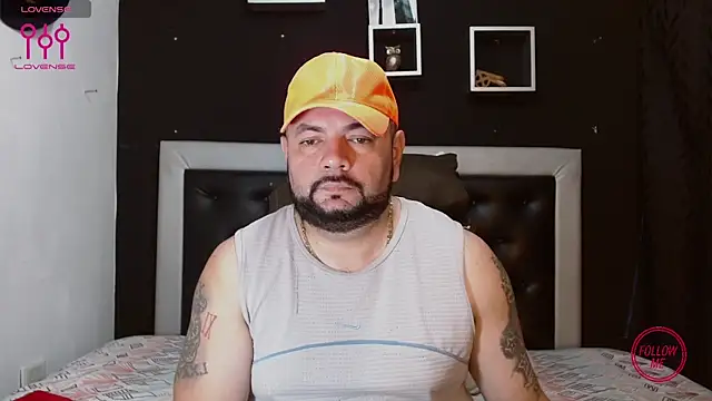 Snapshot of perverseveteranmanxxx chatting on March 2025 04:58:02 PM perverseveteranmanxxx online show from March 2025 04:58:02 PM