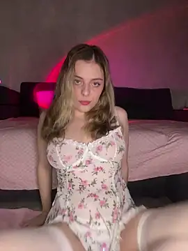 alinadesire online show from June 2026 07:36:01 PM