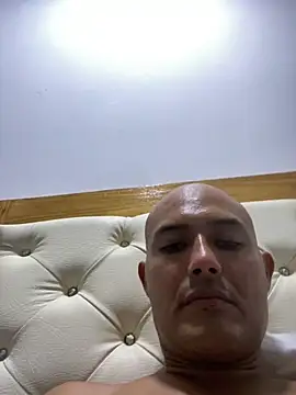 ostin1226 online show from June 2026 03:30:02 AM