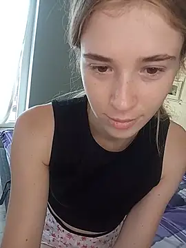 Snapshot of BarniLilit chatting on August 2026 07:43:01 AM BarniLilit online show from August 2026 07:43:01 AM