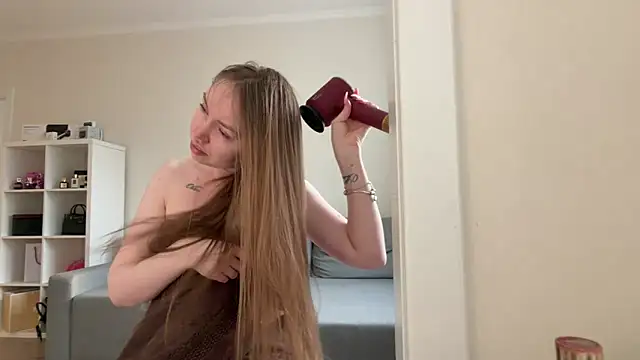 ValeryShine online show from May 2026 01:12:01 AM