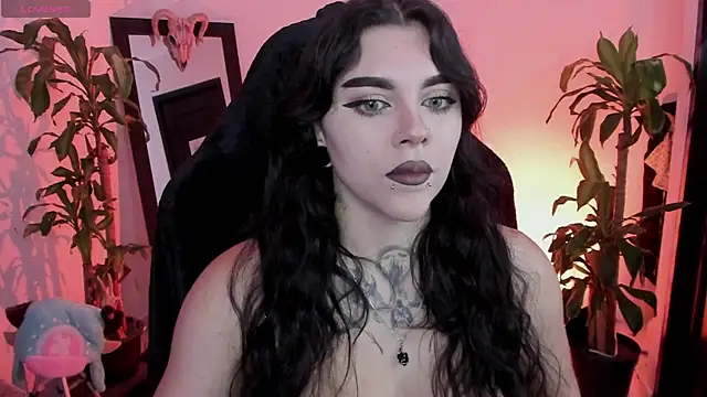 MissCharlottte 18 online show from May 2026 03:02:01 AM