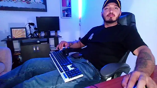 Thiago 420 online show from May 2026 11:12:03 PM