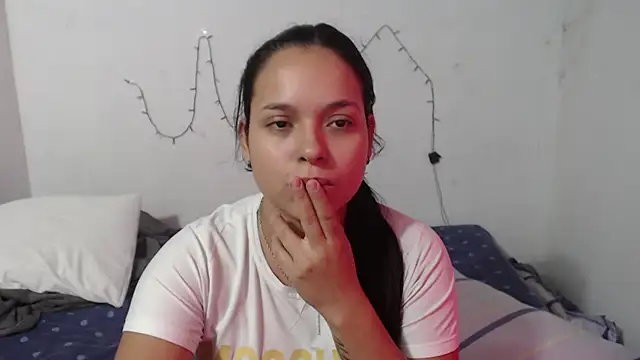 Snapshot of Adaraa_garcia03 chatting on June 2026 02:16:01 PM Adaraa garcia03 online show from June 2026 02:16:01 PM