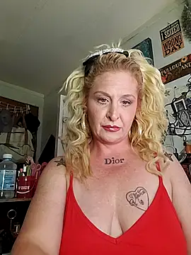 NutNmyGUTdaddy online show from August 2026 10:46:02 AM