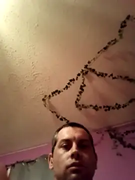 Snapshot of Johnathanleenol chatting on June 2026 11:35:01 PM Johnathanleenol online show from June 2026 11:35:01 PM