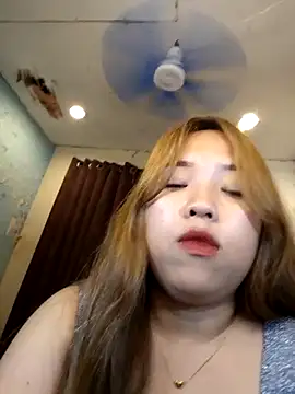 Snapshot of Anne_licous chatting on May 2026 06:14:02 PM Anne licous online show from May 2026 06:14:02 PM