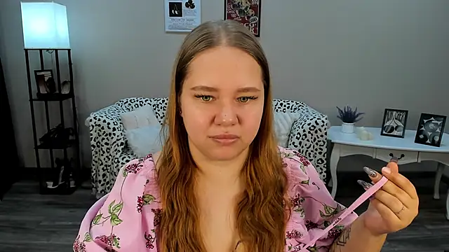 Snapshot of DianaKristol chatting on May 2026 06:27:01 PM DianaKristol online show from May 2026 06:27:01 PM