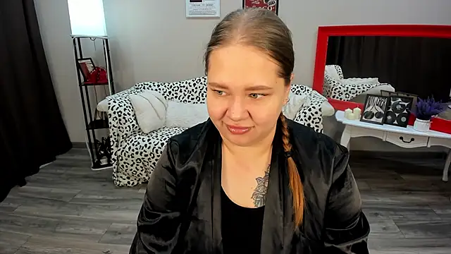 Snapshot of DianaKristol chatting on June 2026 06:12:01 PM DianaKristol online show from June 2026 06:12:01 PM
