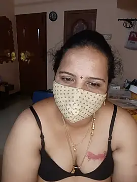 pirainilla online show from May 2026 06:05:02 PM