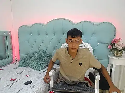 Snapshot of Atlas_Ferretti chatting on May 2026 11:49:02 AM Atlas Ferretti online show from May 2026 11:49:02 AM
