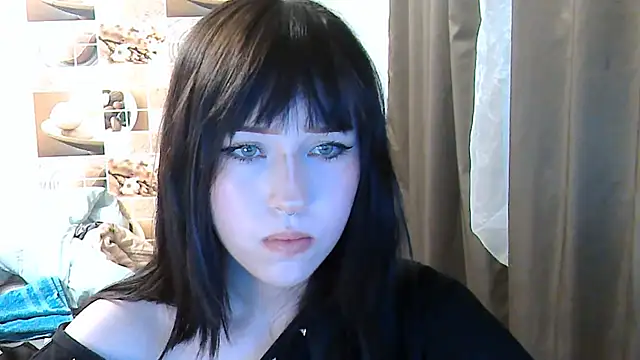 Snapshot of NoirEva chatting on June 2026 05:26:01 PM NoirEva online show from June 2026 05:26:01 PM