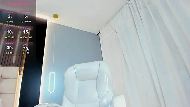 Snapshot of Amara_lune chatting on May 2026 02:47:01 PM Amara lune online show from May 2026 02:47:01 PM