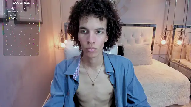 Snapshot of felix_haze chatting on June 2026 05:50:01 PM felix haze online show from June 2026 05:50:01 PM