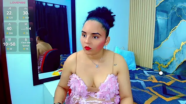 Snapshot of Sol__Latina chatting on June 2026 03:51:02 AM Sol Latina online show from June 2026 03:51:02 AM