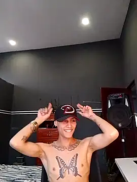 Snapshot of maxwell_crazy1 chatting on May 2026 10:49:02 PM maxwell crazy1 online show from May 2026 10:49:02 PM