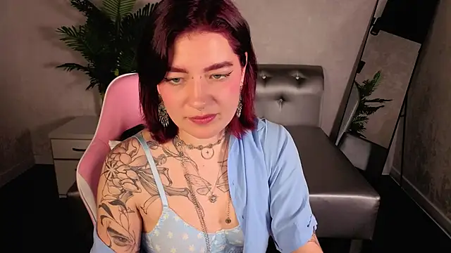 Snapshot of Nikki_Gringer chatting on May 2026 01:57:16 AM Nikki Gringer online show from May 2026 01:57:16 AM