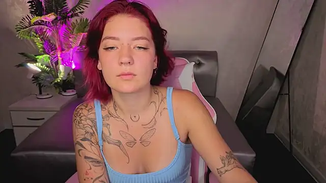 Snapshot of Nikki_Gringer chatting on June 2026 12:55:02 AM Nikki Gringer online show from June 2026 12:55:02 AM