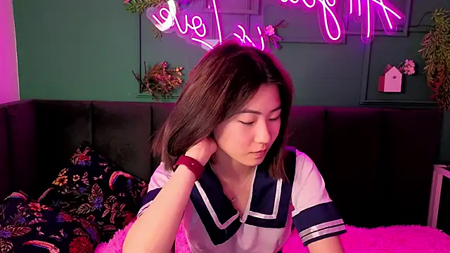 Snapshot of Runi_Asian chatting on June 2026 02:35:01 AM Runi Asian online show from June 2026 02:35:01 AM