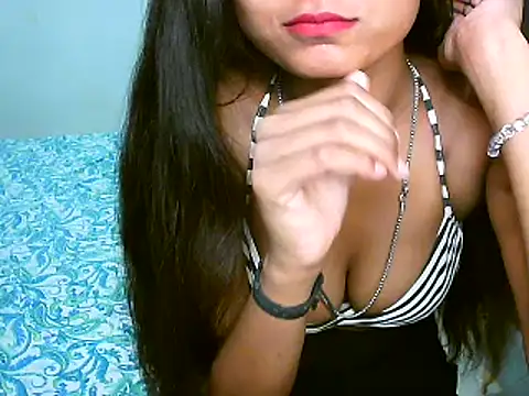 Snapshot of Hey-sanvi chatting on June 2026 05:46:02 AM Hey-sanvi online show from June 2026 05:46:02 AM
