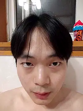 Snapshot of Auroraghost00 chatting on May 2026 12:45:02 PM Auroraghost00 online show from May 2026 12:45:02 PM
