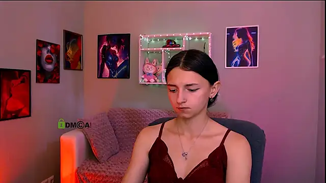 Snapshot of caroline_honeyy chatting on June 2026 09:45:02 AM caroline honeyy online show from June 2026 09:45:02 AM