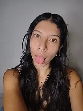 MelanyMo on online show from May 2026 09:48:01 AM