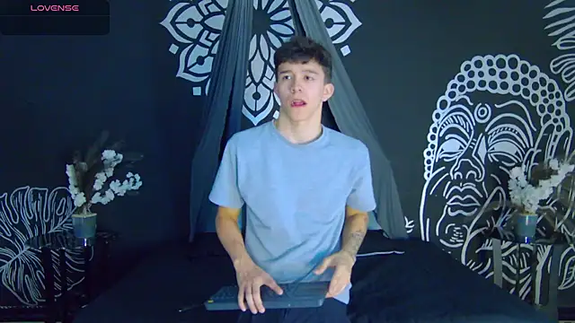 Snapshot of Tristan_Kane chatting on June 2026 12:03:02 PM Tristan Kane online show from June 2026 12:03:02 PM
