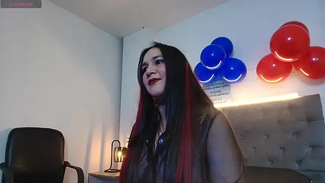 Snapshot of Rossy_Marks chatting on June 2026 03:18:01 AM Rossy Marks online show from June 2026 03:18:01 AM