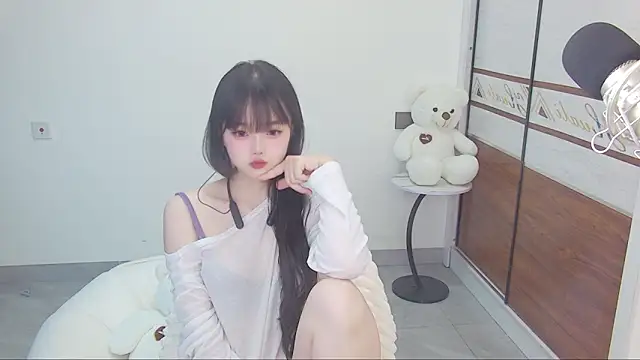 Evil-Bunny007 online show from May 2026 10:12:02 AM