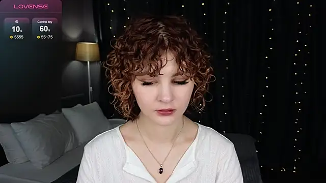Snapshot of Kira__Fluffy chatting on June 2026 12:10:02 AM Kira Fluffy online show from June 2026 12:10:02 AM