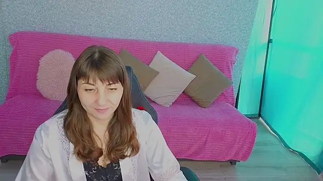 Snapshot of StelaDream chatting on June 2026 08:39:02 AM StelaDream online show from June 2026 08:39:02 AM