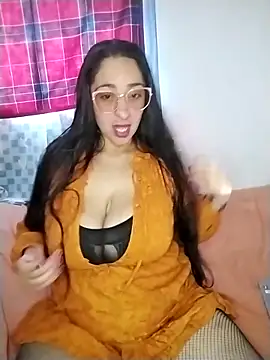 Snapshot of Pamela_sa chatting on May 2026 05:19:01 PM Pamela sa online show from May 2026 05:19:01 PM