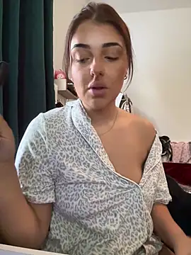 Snapshot of Spicy_Scarlett_26 chatting on May 2026 08:20:01 AM Spicy Scarlett 26 online show from May 2026 08:20:01 AM
