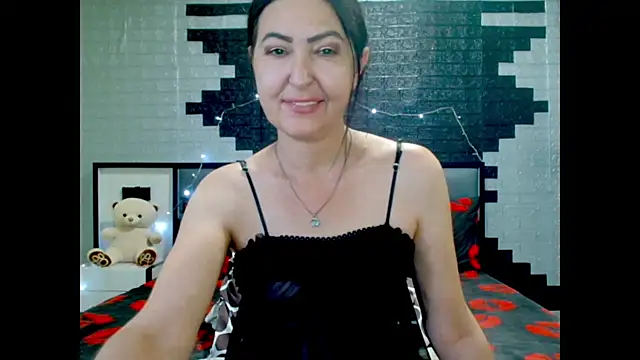 Ada Vera online show from June 2026 11:58:01 AM