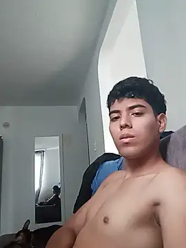 Snapshot of fercho_2311 chatting on June 2026 04:55:01 PM fercho 2311 online show from June 2026 04:55:01 PM