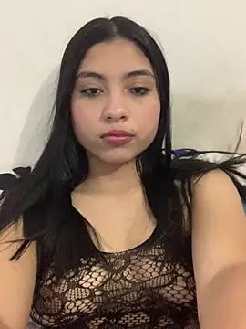Snapshot of Paula-sinz chatting on July 2026 11:00:01 PM Paula-sinz online show from July 2026 11:00:01 PM