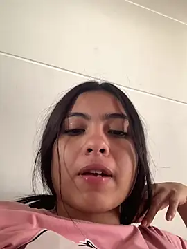 Snapshot of Paula-sinz chatting on July 2026 08:25:01 PM Paula-sinz online show from July 2026 08:25:01 PM