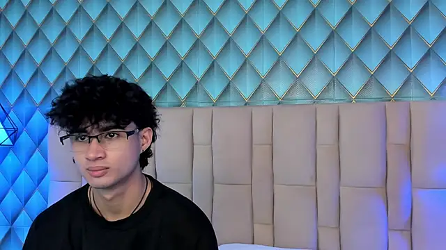 Sofia-Ethan online show from June 2026 01:38:02 PM