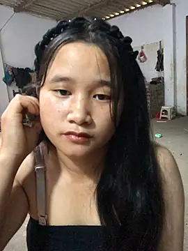 Ninaa01 online show from May 2026 02:20:02 AM