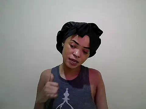 Snapshot of Miss_rihanna chatting on June 2026 05:50:02 PM Miss rihanna online show from June 2026 05:50:02 PM