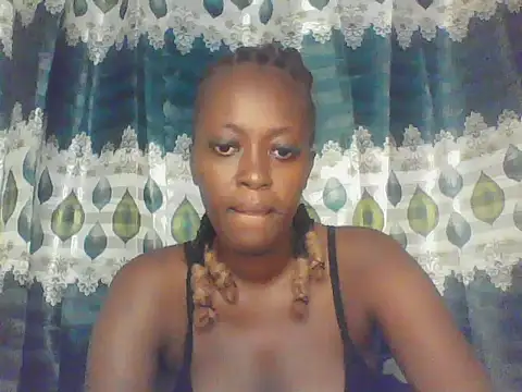 Snapshot of Beutymelani chatting on May 2026 12:59:01 PM Beutymelani online show from May 2026 12:59:01 PM