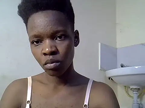 Snapshot of slender_queen15 chatting on June 2026 03:42:02 PM slender queen15 online show from June 2026 03:42:02 PM